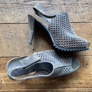 Pedro Garcia size 38